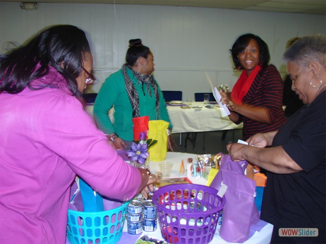 Liberated Women's Holiday Fellowship 2014 062